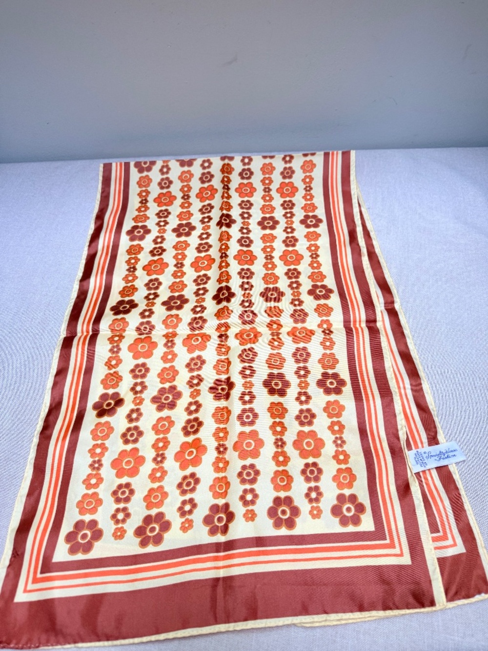 Vintage Specialty House Fashions 1970s Flower Power Mod Scarf 14” x 44”